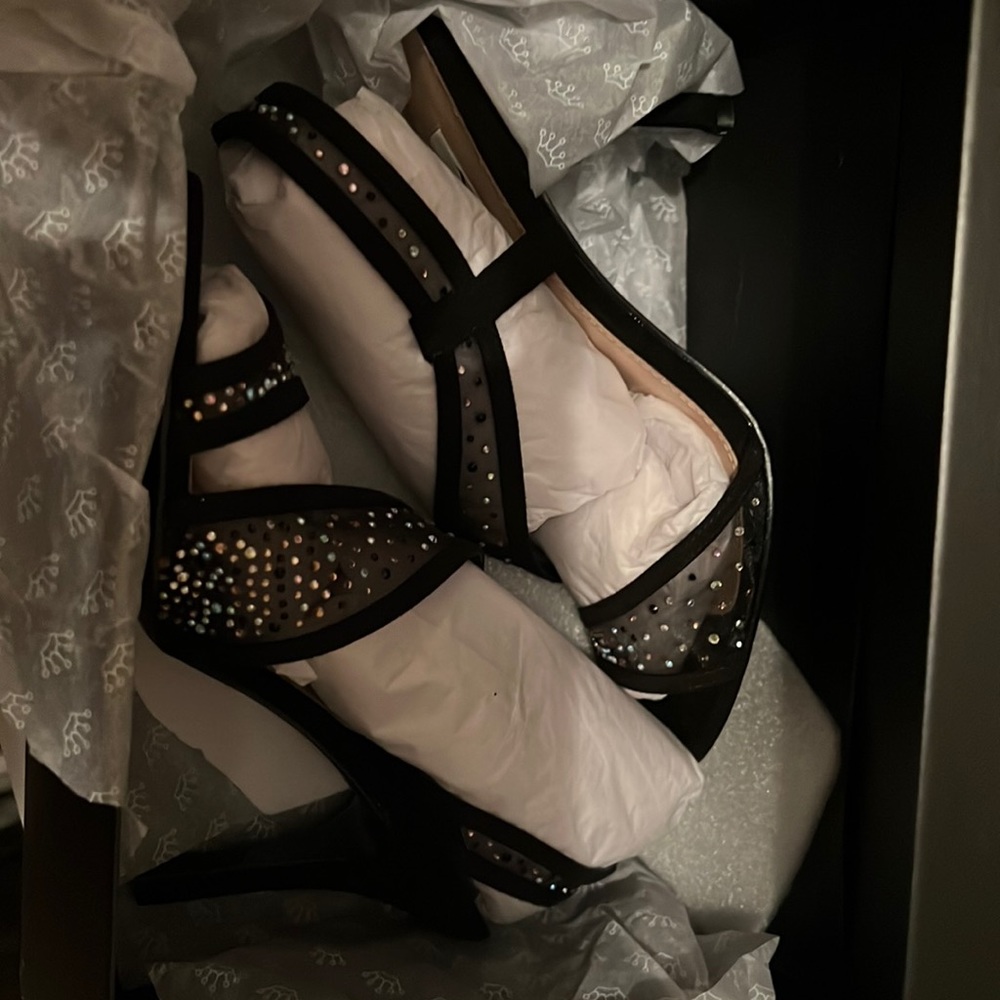 NIBWT Nina bedazzled heels size 7.5